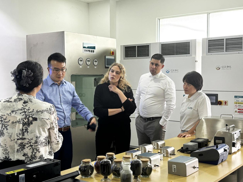 Purafil高層領導一行到訪億天凈化，深化戰略合作